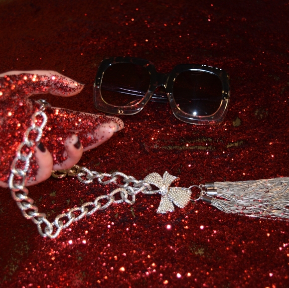 Marie - Darylynn EyeWear Luxury Italian Sunglasses - Picture 12 of 13